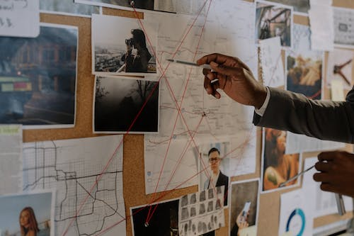 A professional investigator at work 
